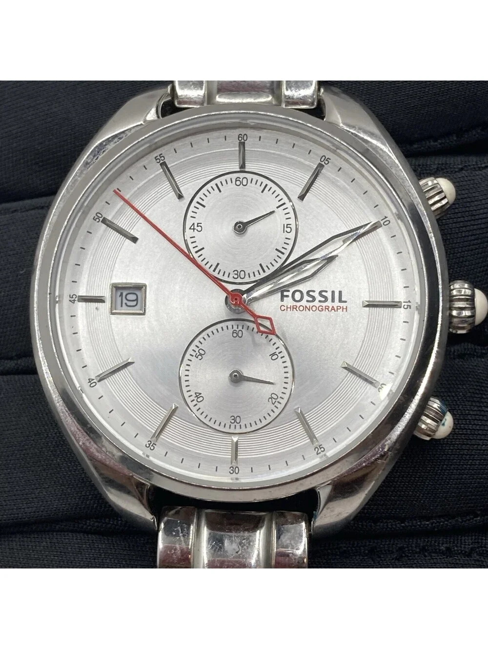 Fossil stylish land